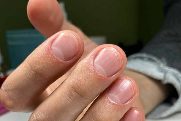Manicura básica novio