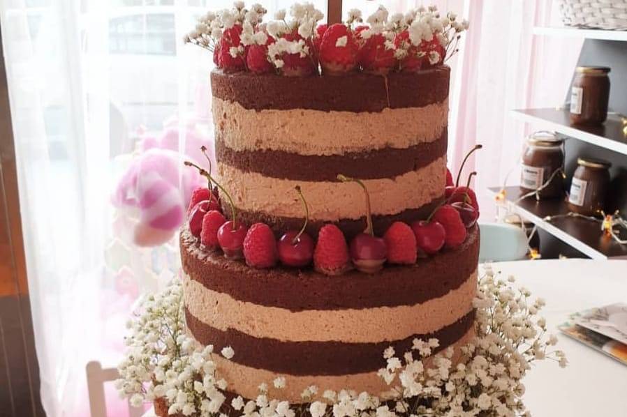 Tarta de boda en oro y rosa