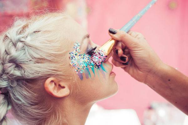 Glitter bar