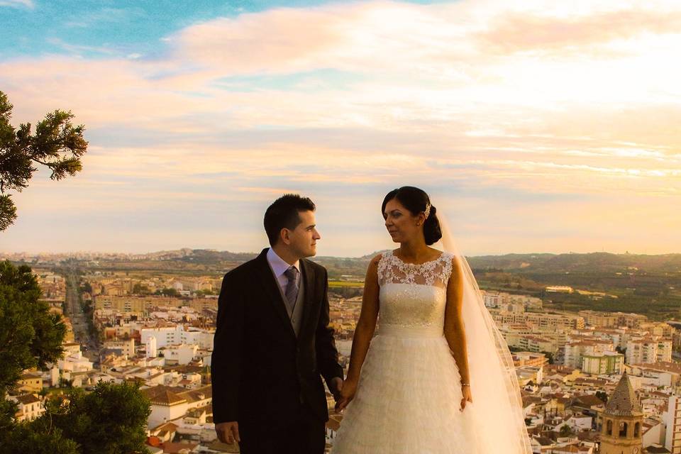 https://cdn0.bodas.net/vendor/71482/3_2/960/jpg/fotografo-de-bodas-romeojulieta-malaga-1062_1_71482_v1.jpeg