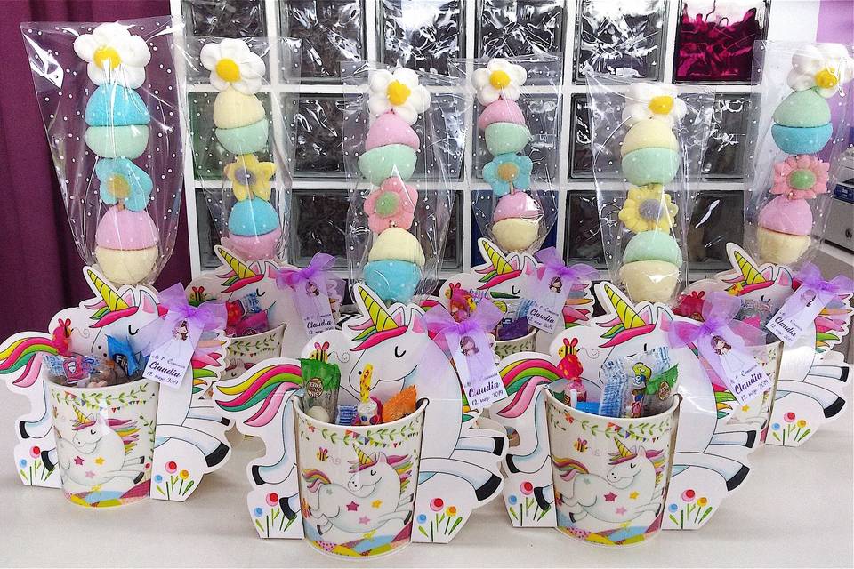 Taza unicornio con chuches