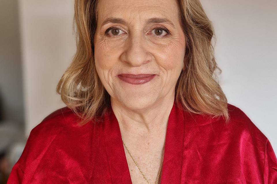 Maquillaje y peinado madrina