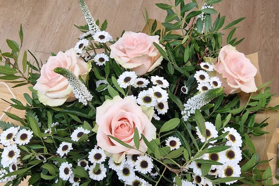 Blanco y rosa