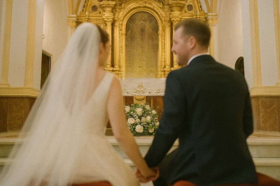 En el altar