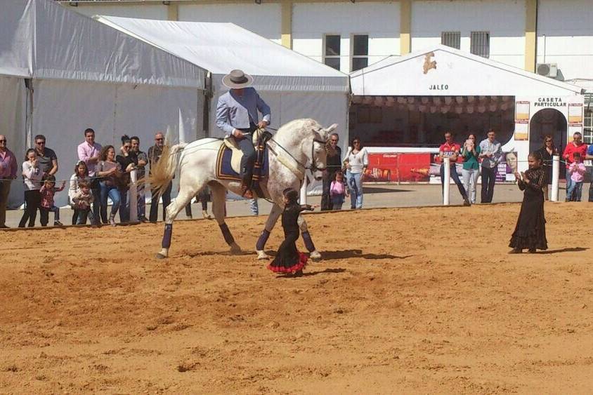 Bailando con una niña