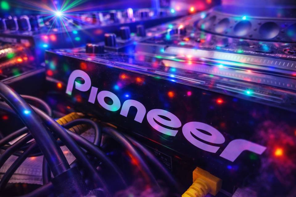 Dreamwebmedia pioneer
