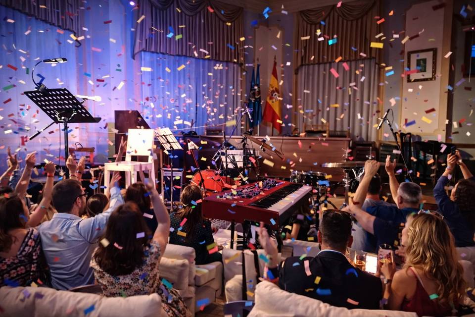 Dreamwebmedia confeti