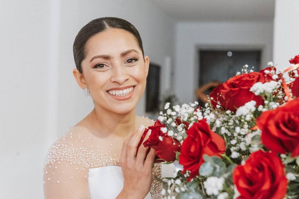 Novias reales Nika Bridal