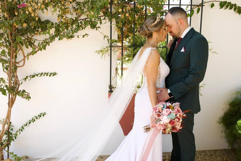 Novias reales Nika Bridal