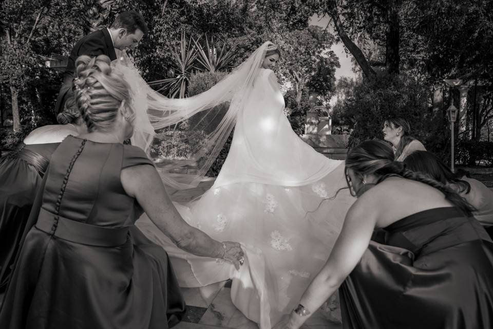 Novias reales Nika Bridal