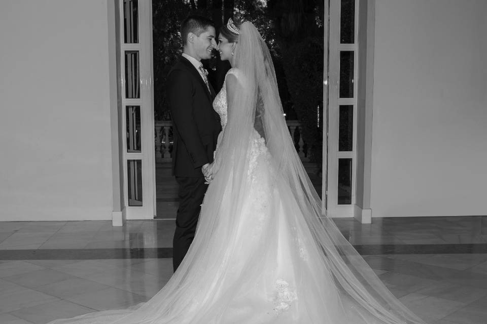 Novias reales Nika Bridal