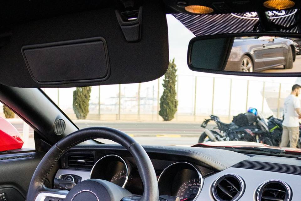 Coche de alquiler para bodas