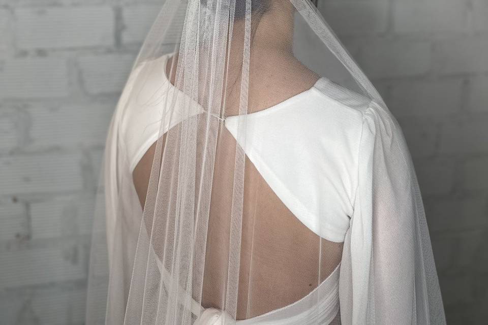 Recogido clásico y velo