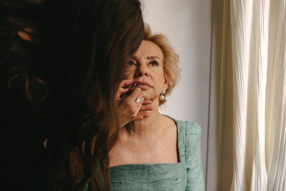 Maquillaje y Peluquería
