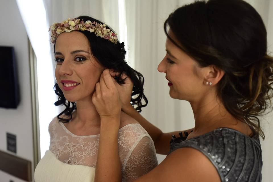 Maquillaje y peinado de novia