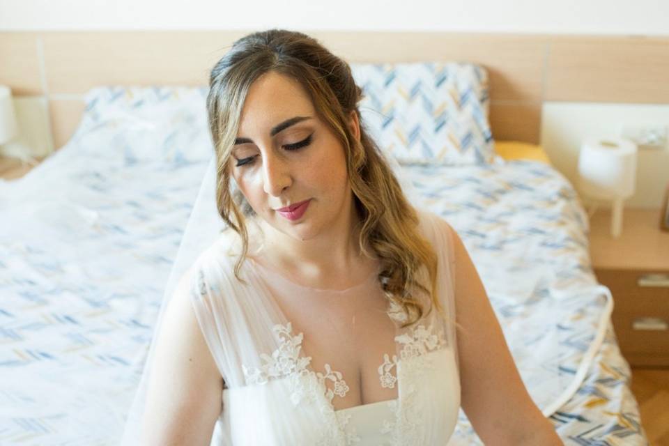 Maquillaje y peinado de novia