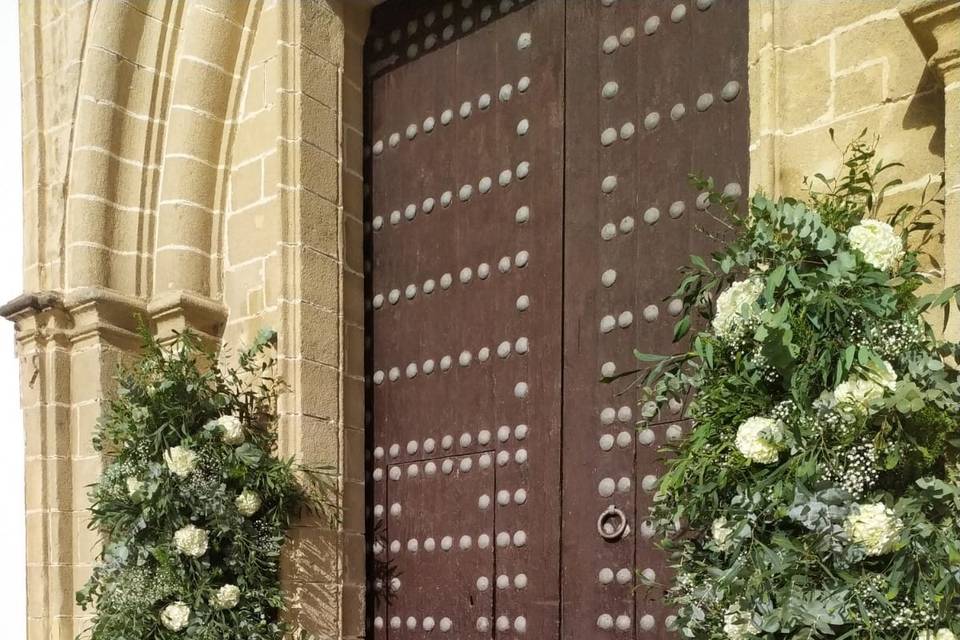 Puerta de iglesia