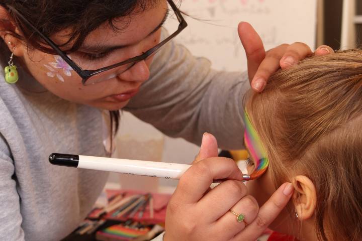 Pintacaritas profesional