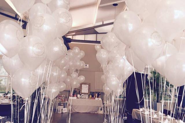 Suelta de más de 200 globos