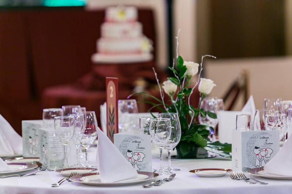 Montaje de mesa de boda