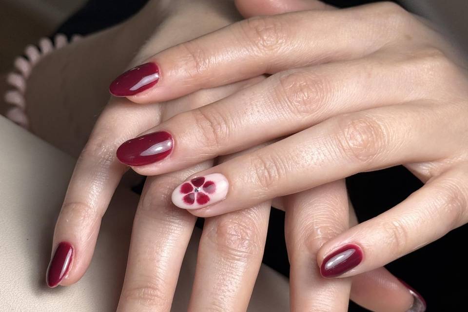 Manicura con decoración