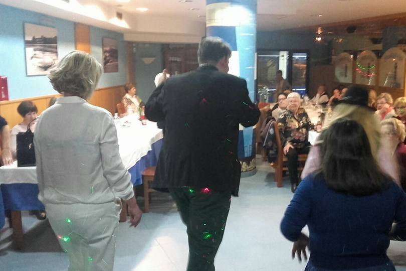 Baile para cena en Cantabria