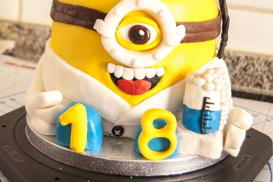 Tarta minion sin lactosa