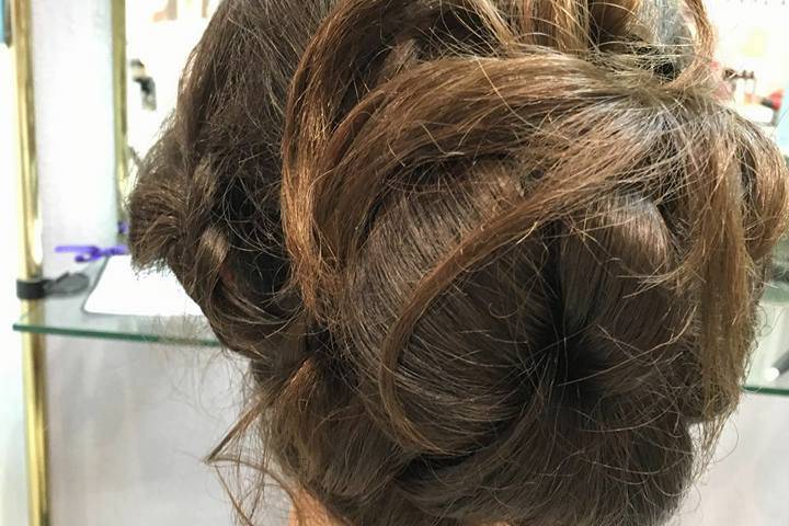 Semirecogido en trenza