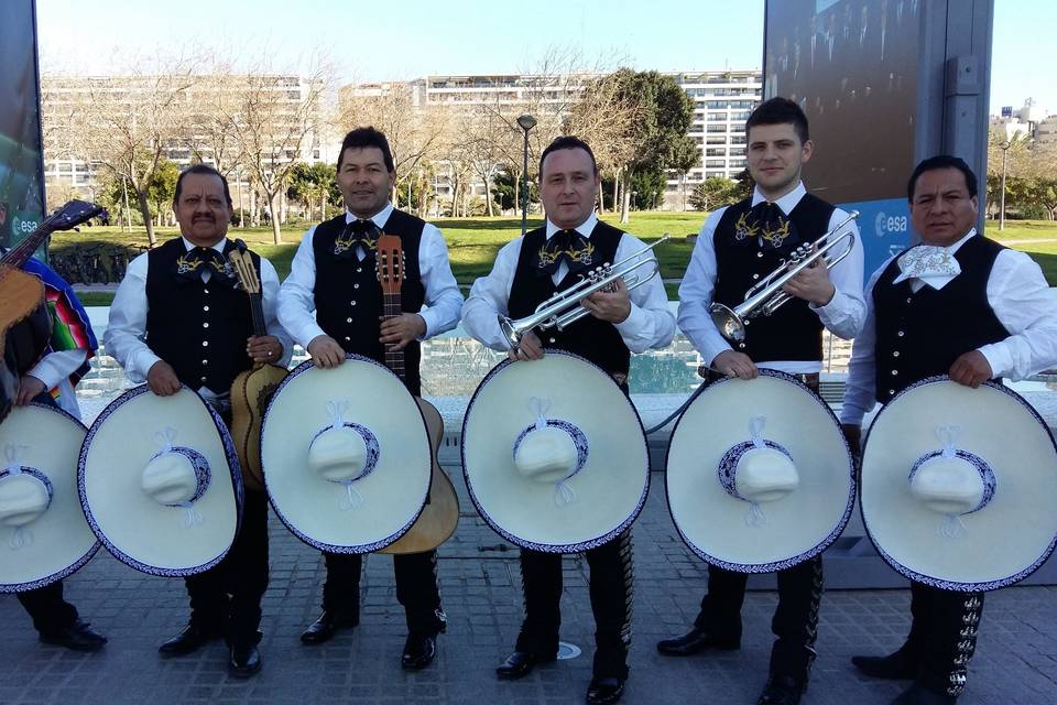 Mariachi Sol del Mediterráneo