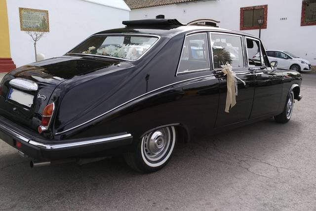 Daimler jaguar DS420 lim. Tech