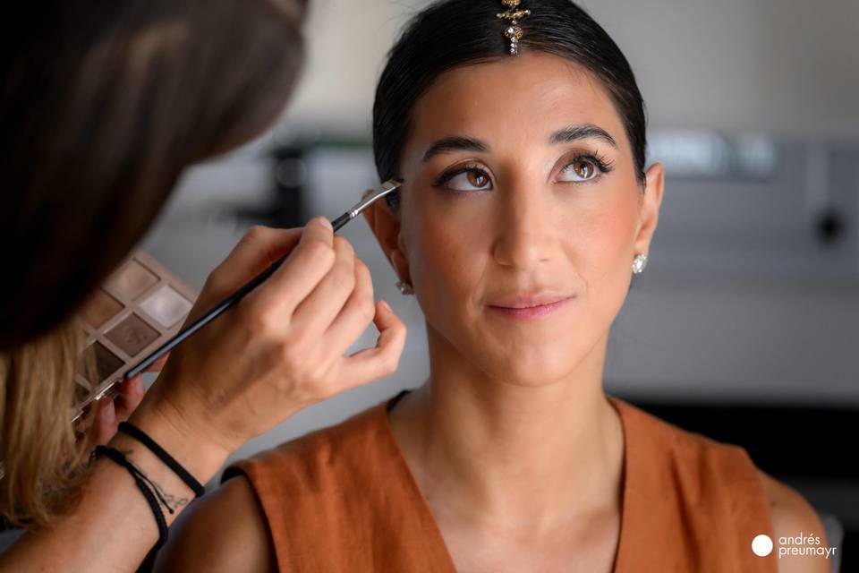 Makeup & Hair artist