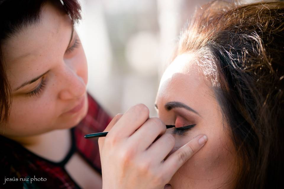 Maquillaje y peinado trenzado