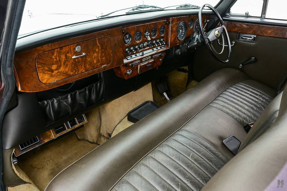 Daimler Limousine interior