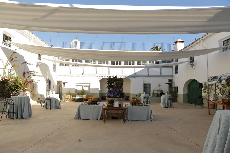 Aperitivo Patio Masía