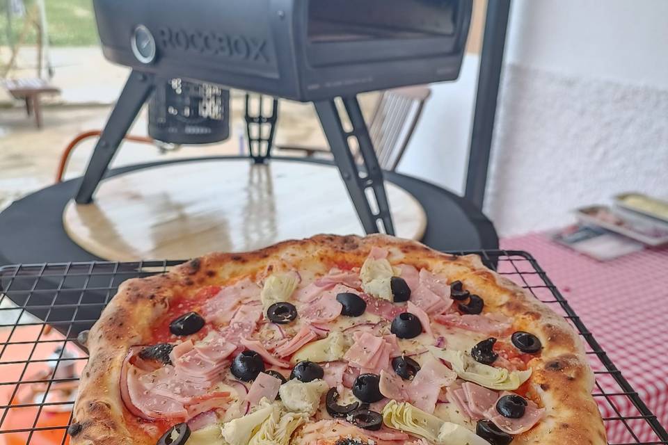 Noel Pizza