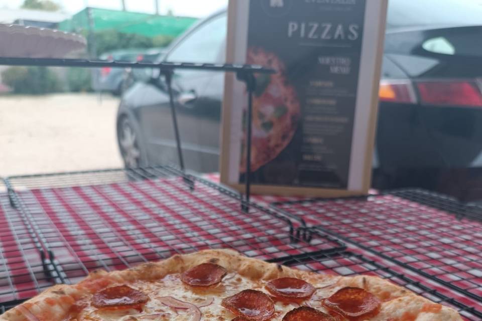 Noel Pizza