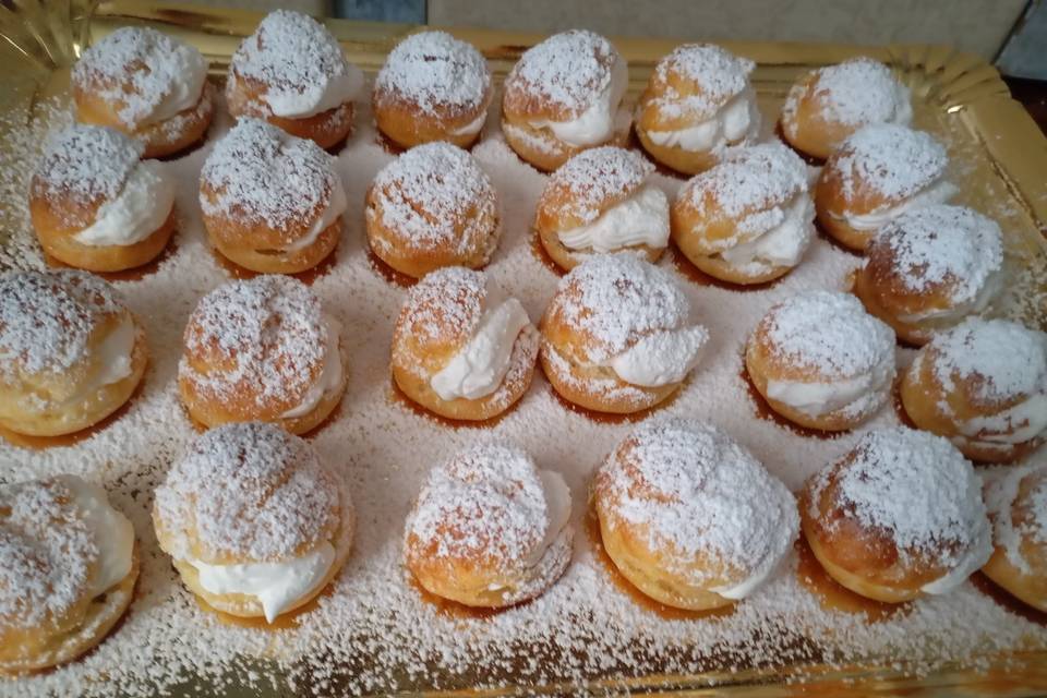 Profiteroles de nata