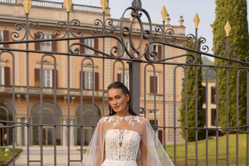 Sirena encaje y capa