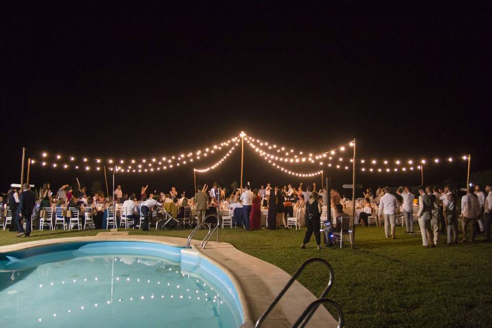 Cena en el jardín