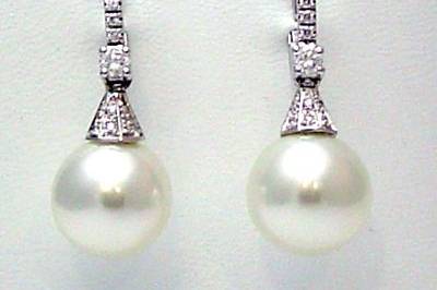 Pendientes de diamantes y perlas