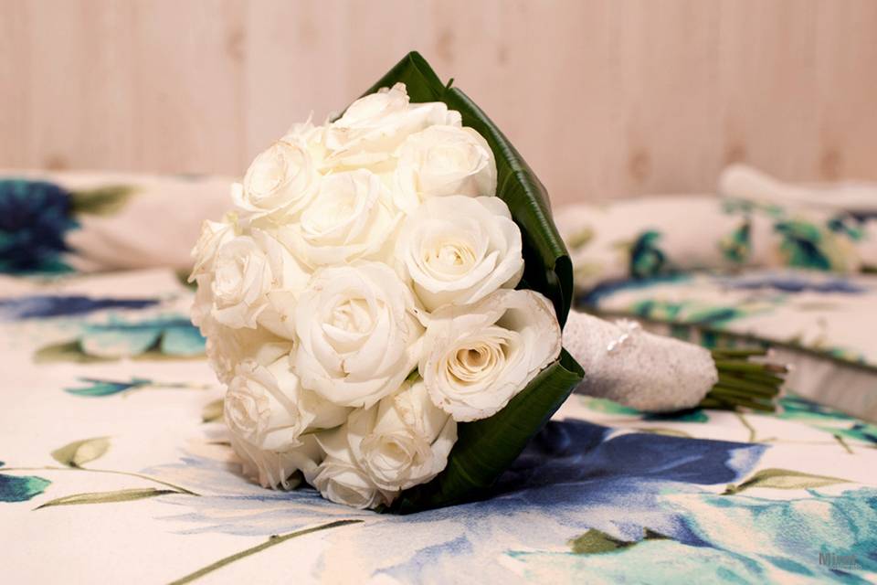 Ramo de novia de rosas blancas