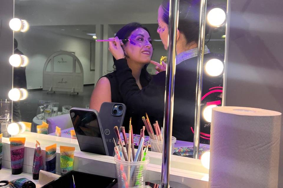 Glitter bar