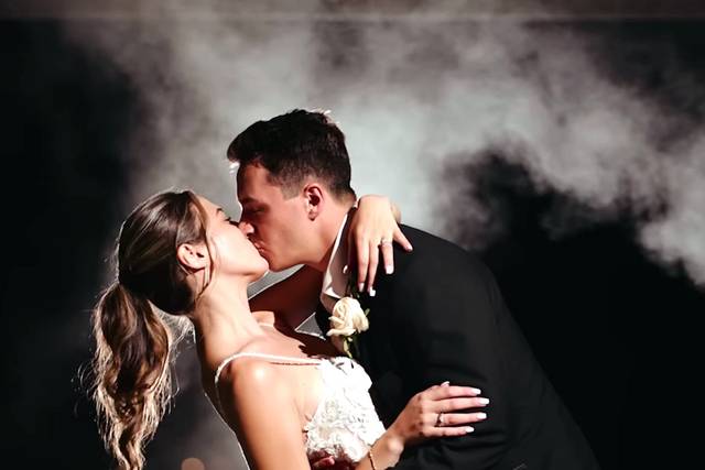 Bailando entre humo y amor