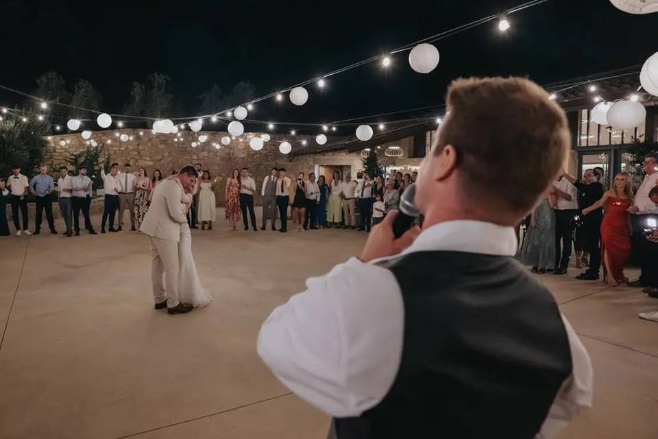 First dance in live
