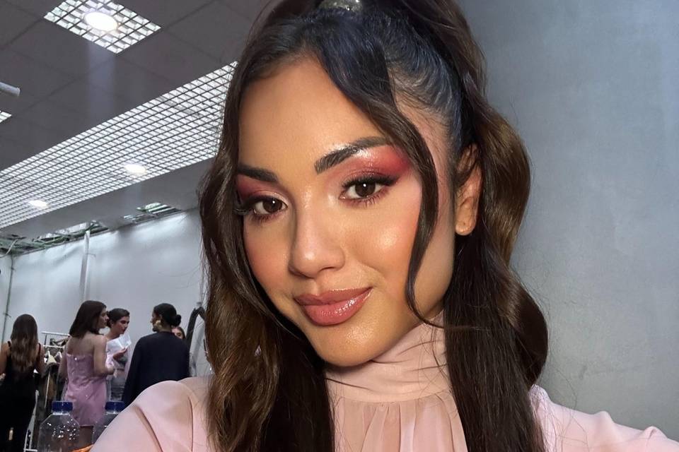 Maquillaje Pasarla