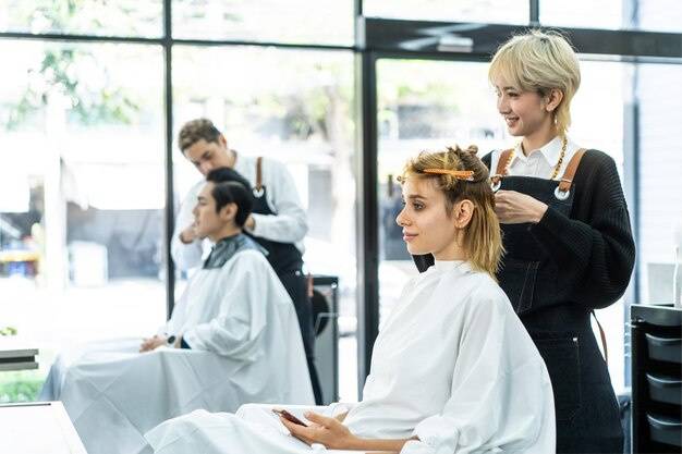 Corte para hombre y mujer
