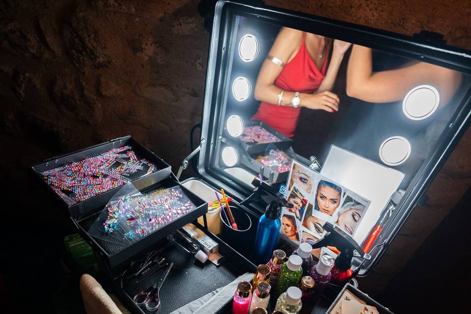 Estacion de Glitter y Tattoo
