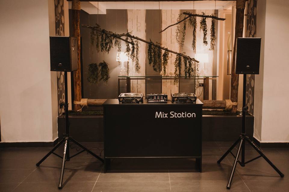 Mix station