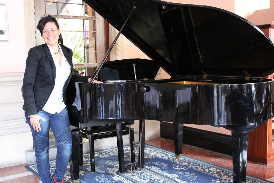 Pianista Mónica Cruz