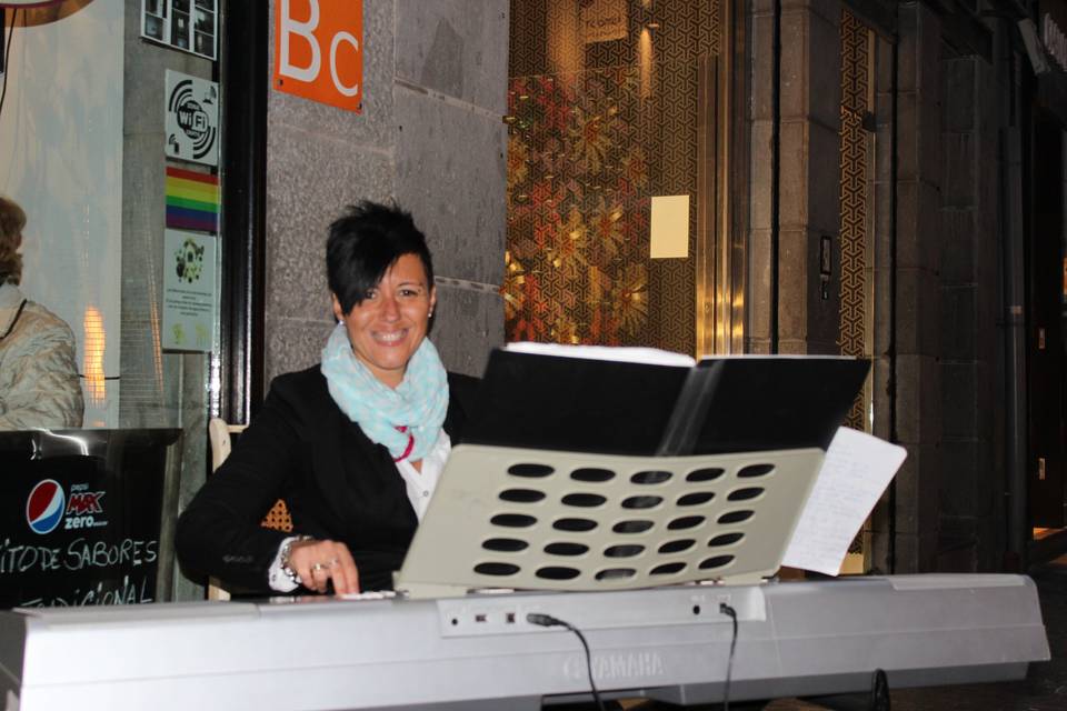 Pianista Mónica Cruz